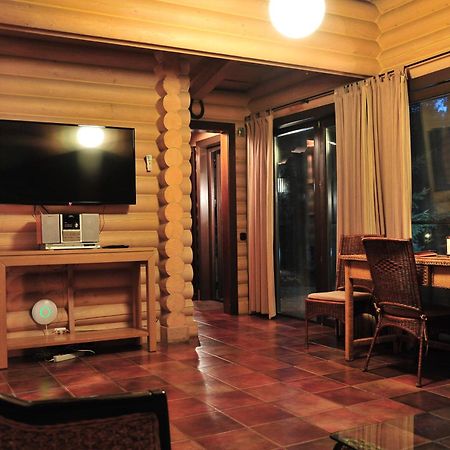 Partizan Beerlogovo Hotel Romankiv Δωμάτιο φωτογραφία
