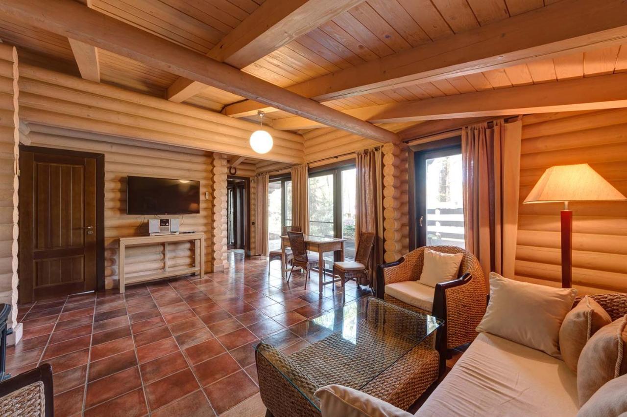 Partizan Beerlogovo Hotel Romankiv Δωμάτιο φωτογραφία