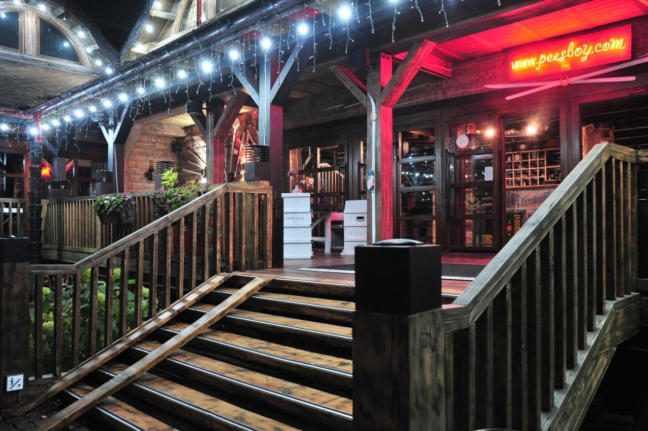 Partizan Beerlogovo Hotel Romankiv Εξωτερικό φωτογραφία